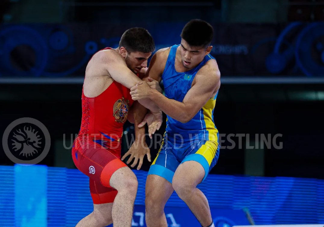 Հունահռոմեական ոճի հայ ըմբշիշներ